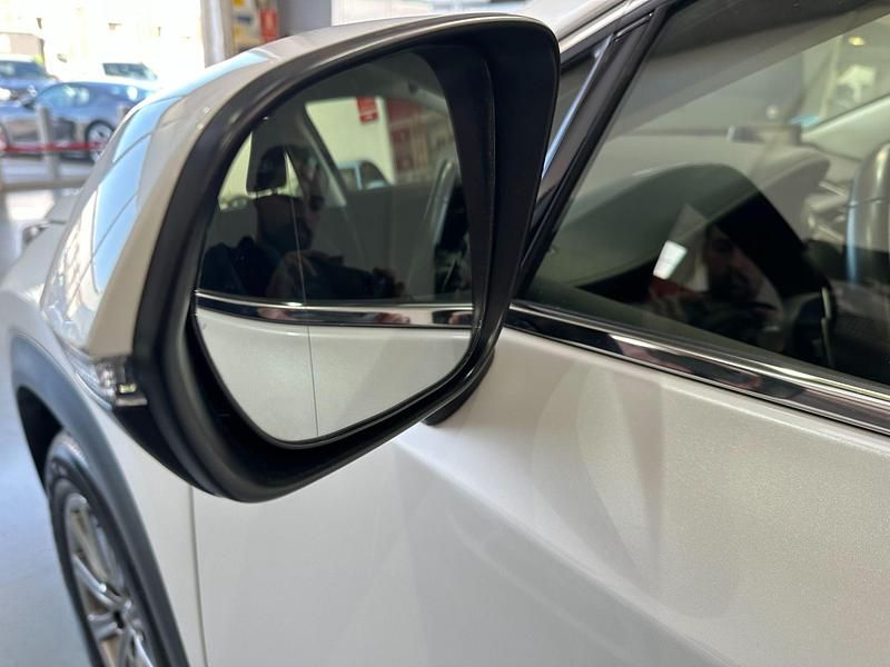 Usado Lexus NX300h Executive Line 197 CV (144 kW) 2020 Blanco SUV