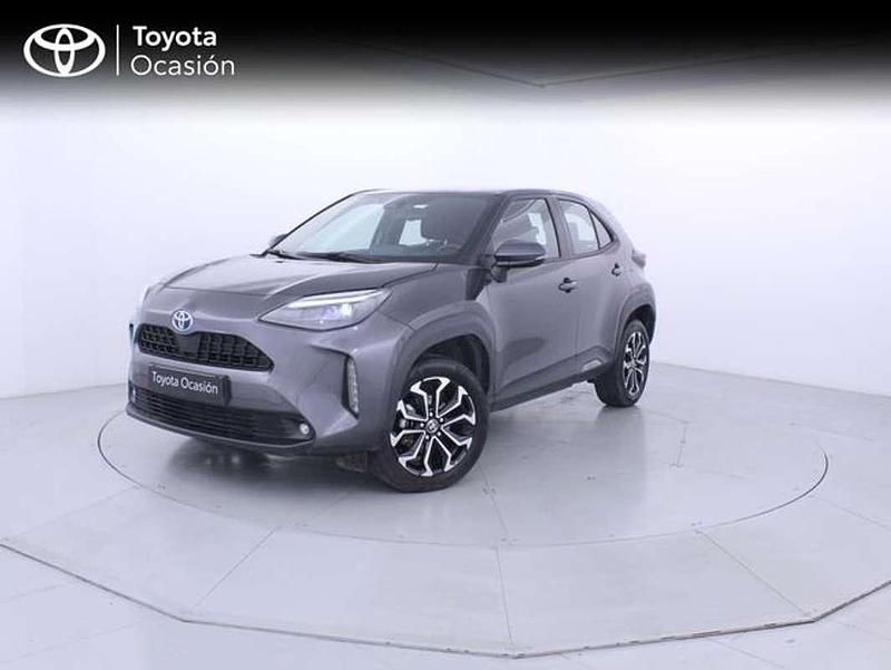 Gris Usado 2024 Toyota Yaris Cross Active SUV | 22.300 € (Precio justo) - Imagen 1/4