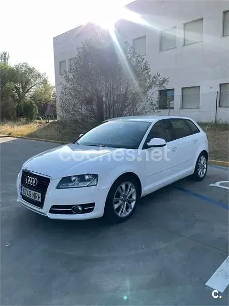 Usado Audi A3 Sportback Ambition 160 CV (117 kW) 2012 Blanco Utilitario