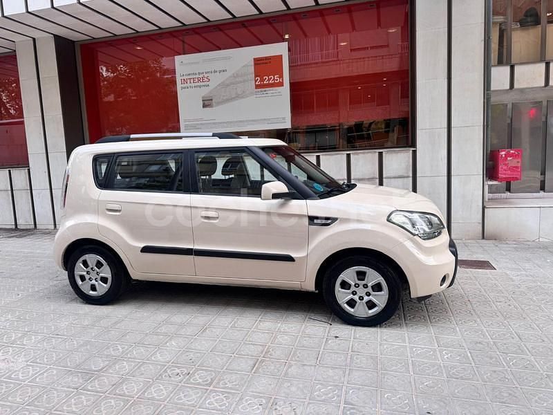 Usado Kia Soul 124 CV (91 kW) 2011 Beige SUV