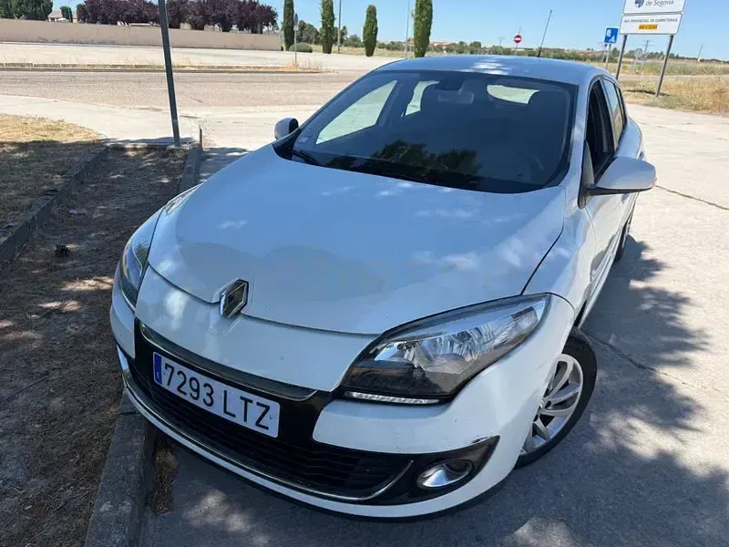 Usado Renault Mégane Business 110 CV (80 kW) 2013 Blanco Berlina