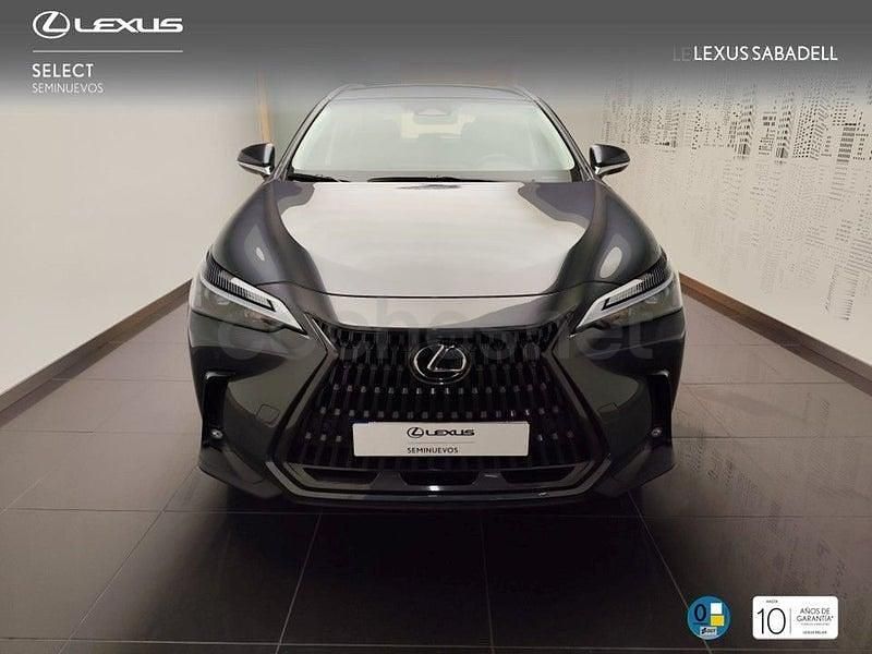 Usado Lexus NX450h+ 306 CV (225 kW) 2025 Gris / plata SUV