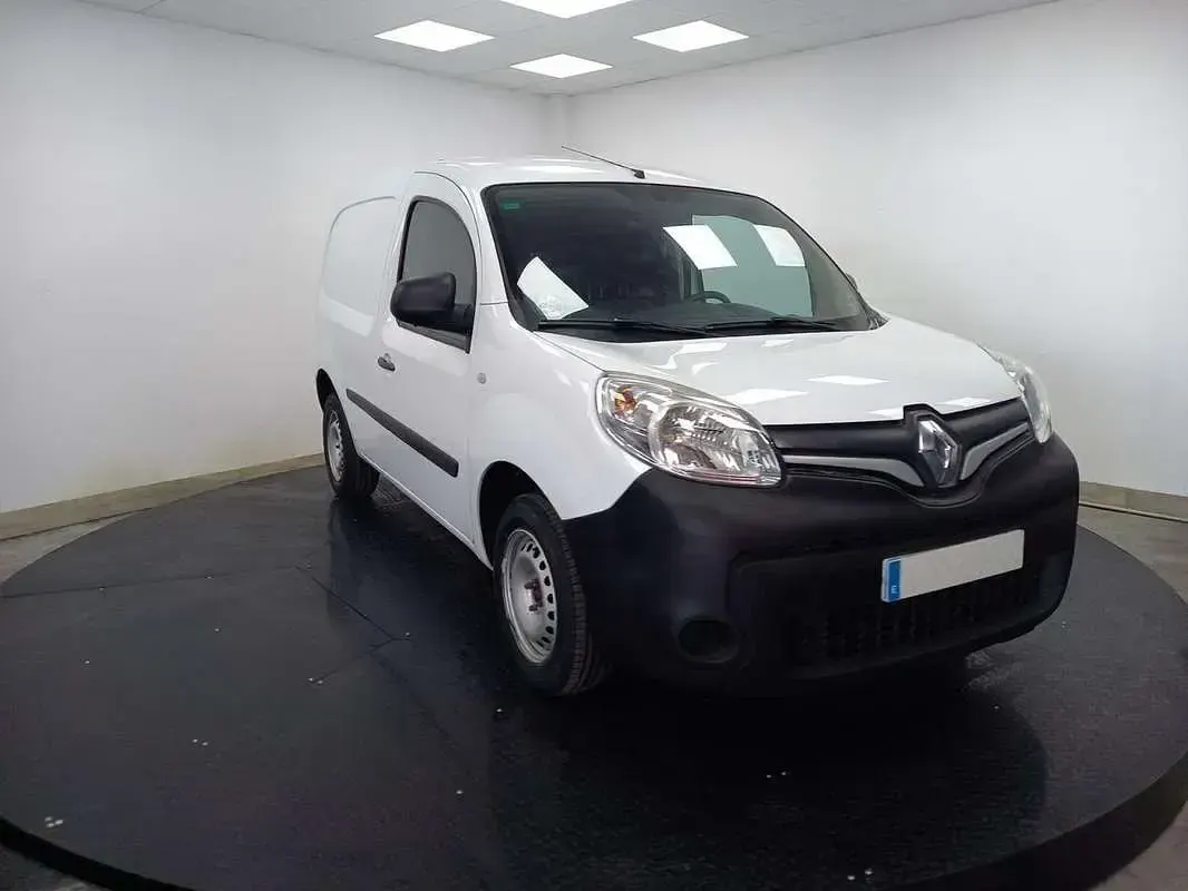 Usado Renault Kangoo 75 CV (55 kW) 2019 Blanco Monovolumen