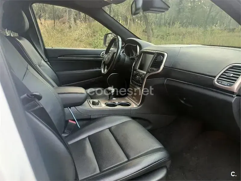 Usado Jeep Grand Cherokee Summit 250 CV (183 kW) 2015 Blanco SUV