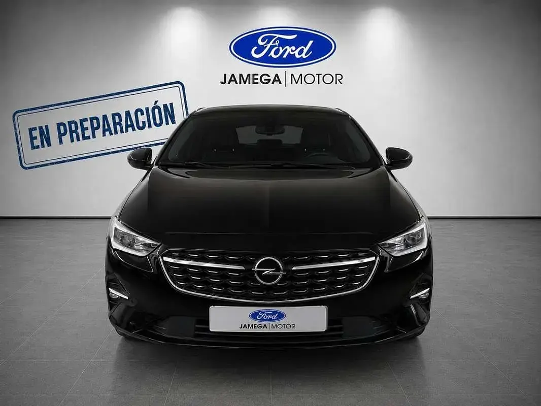 Usado Opel Insignia Business Elegance 200 CV (147 kW) 2021 Negro Berlina