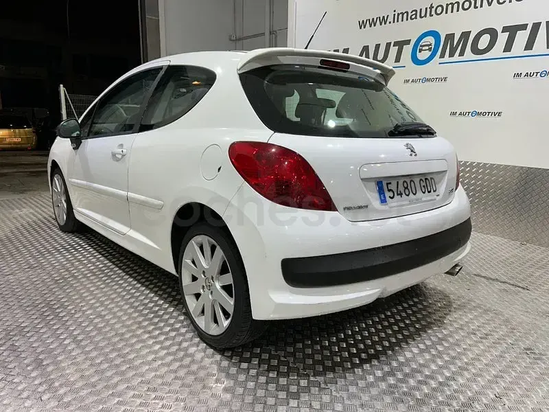 Usado Peugeot 207 GTi 110 CV (80 kW) 2008 Blanco Berlina