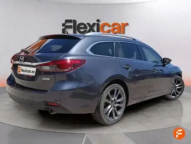 Usado Mazda 6 Luxury 150 CV (110 kW) 2016 Gris / plata Familiar