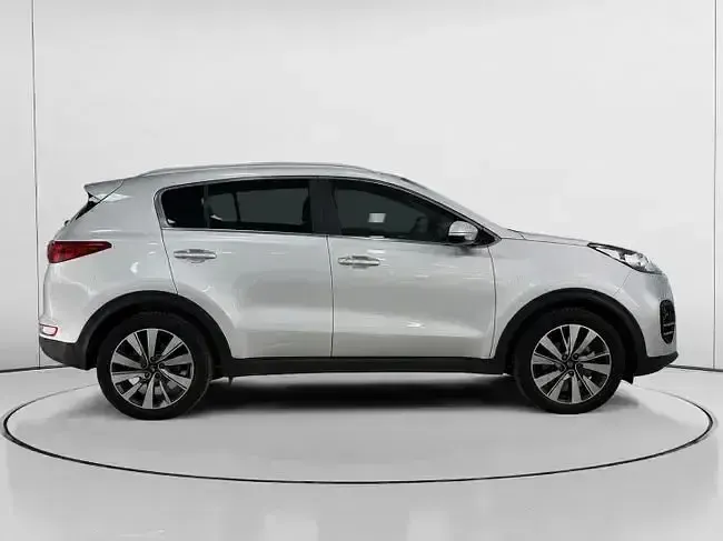 Usado Kia Sportage 115 CV (84 kW) 2018 Gris SUV