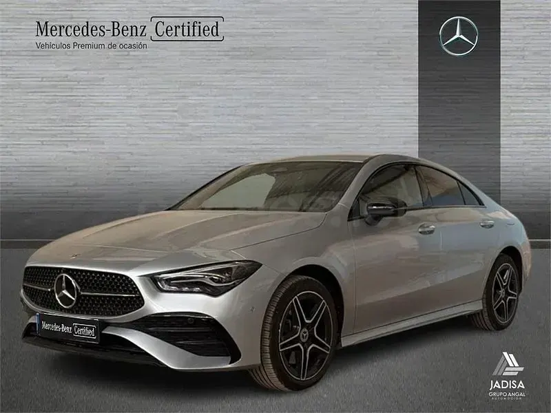 Usado Mercedes CLA250e 218 CV (160 kW) 2025 Plata hightech Coupe