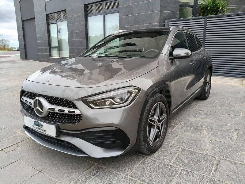 Usado Mercedes GLA180 136 CV (100 kW) 2021 Gris / plata SUV