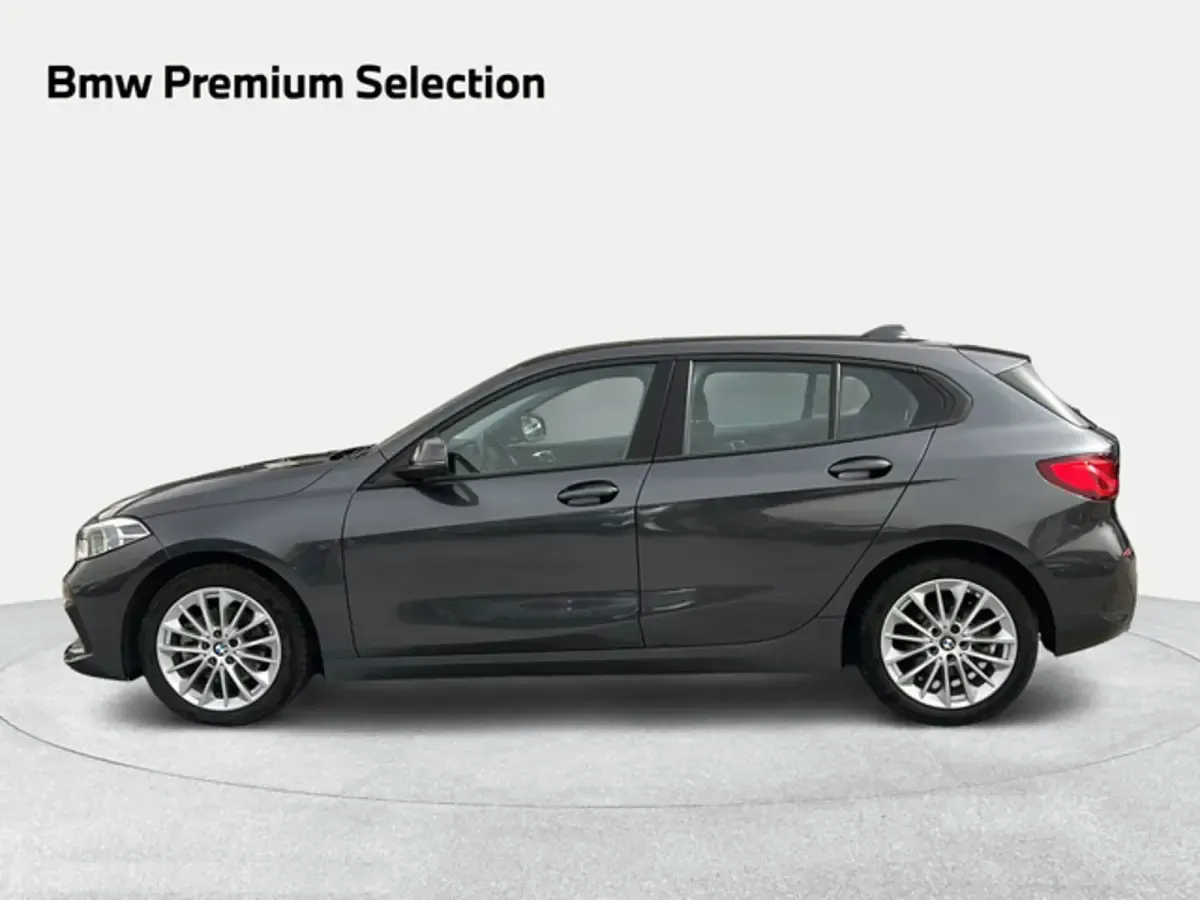 Usado BMW 118 Comfort Edition 150 CV (110 kW) 2022 Gris