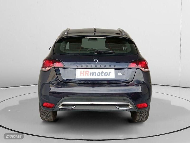 Usado DS Automobiles DS4 Connected Chic 131 CV (96 kW) 2017 Blanco Utilitario