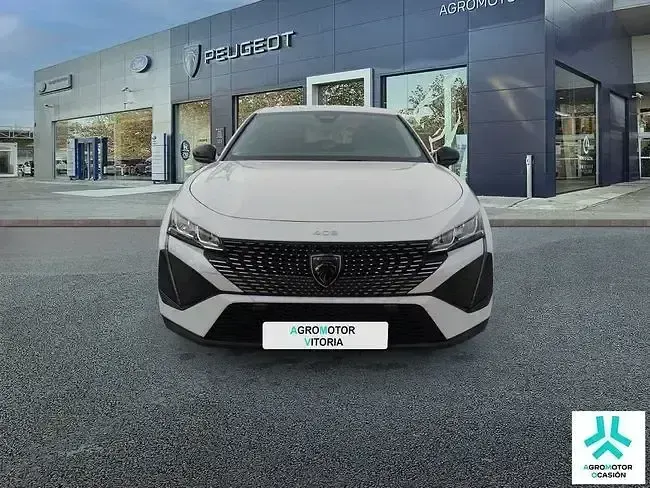 Usado Peugeot 408 Allure 130 CV (95 kW) 2023 Blanco SUV