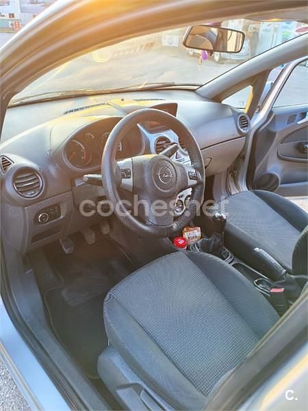 Używany Opel Corsa Selective 75 KM (55 kW) 2013 Biały Hatchback