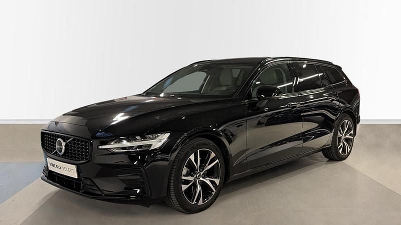 Otro Usado 2025 Volvo V60 Plus Familiar | 39.900 € (Precio justo) - Imagen 1/4