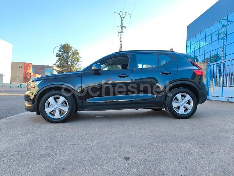 Negro Usado 2019 Volvo XC40 SUV | 19.999 € (Precio justo) - Imagen 1/4