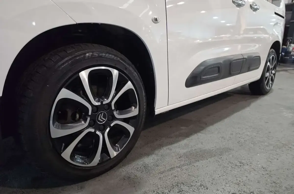 Usado Citroën e-Berlingo Feel 102 CV (75 kW) 2019 Blanco Monovolumen