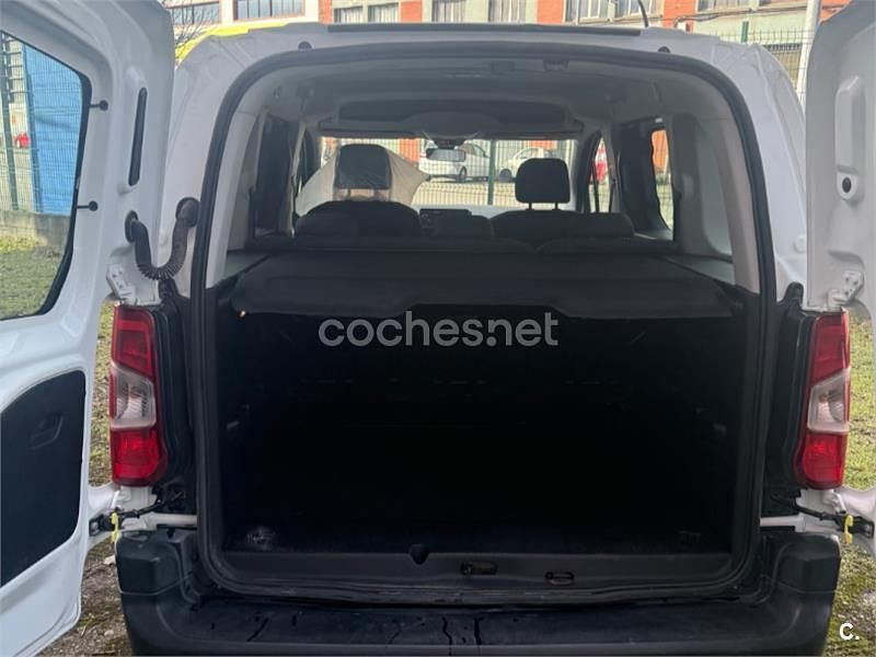 Usado Opel Combo Life Edition 102 HP (75 kW) 2021 Branco Monovolume