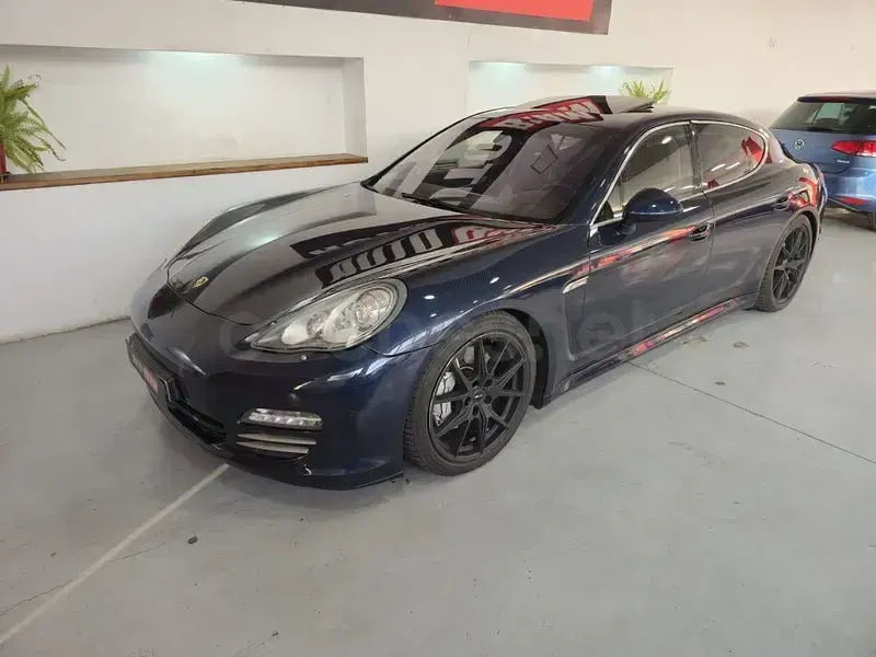 Usado Porsche Panamera 400 CV (294 kW) 2011 Azul Utilitario