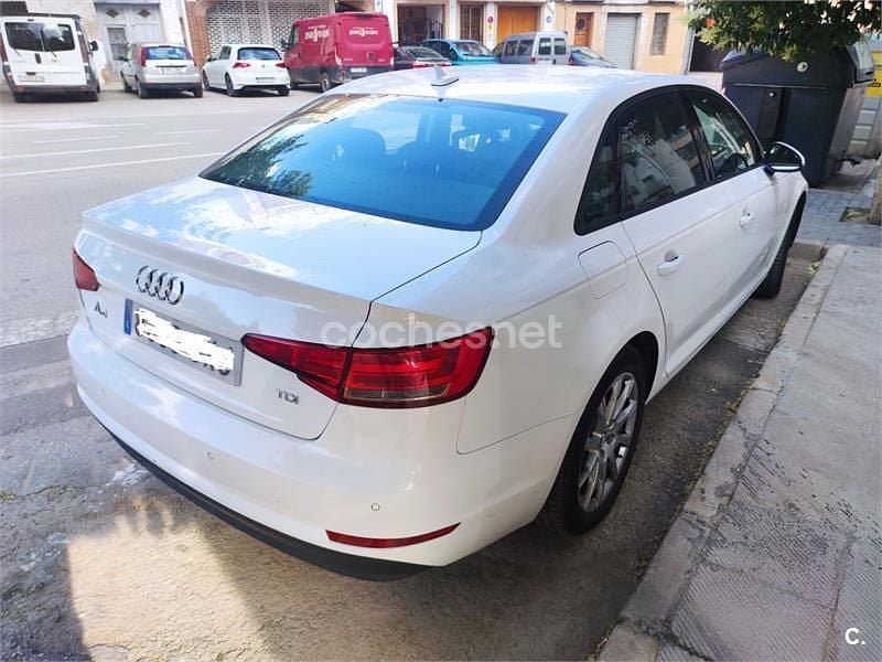 Usado Audi A4 Design 150 CV (110 kW) 2017 Blanco Berlina