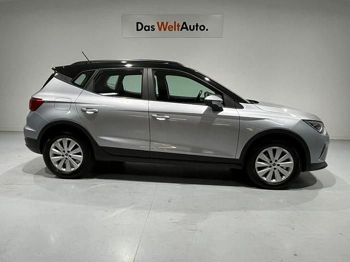 Usado Seat Arona Style 115 CV (84 kW) 2024 Gris plata SUV