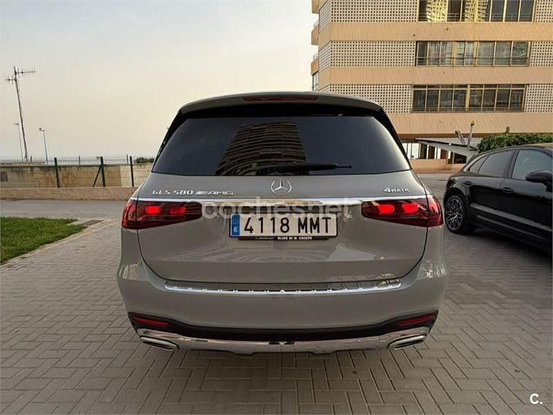 Usado Mercedes GLS580 489 CV (359 kW) 2024 Gris / plata SUV