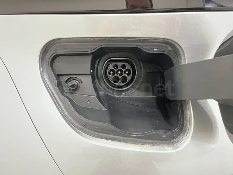 Usado Toyota C-HR Advance 223 CV (164 kW) 2025 Gris / plata SUV