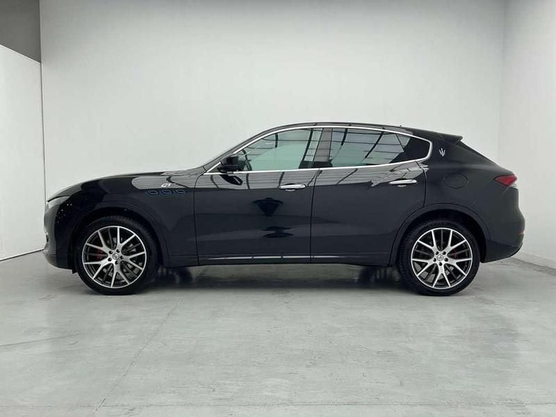 Usado Maserati Levante GT 330 CV (242 kW) 2023 Negro SUV