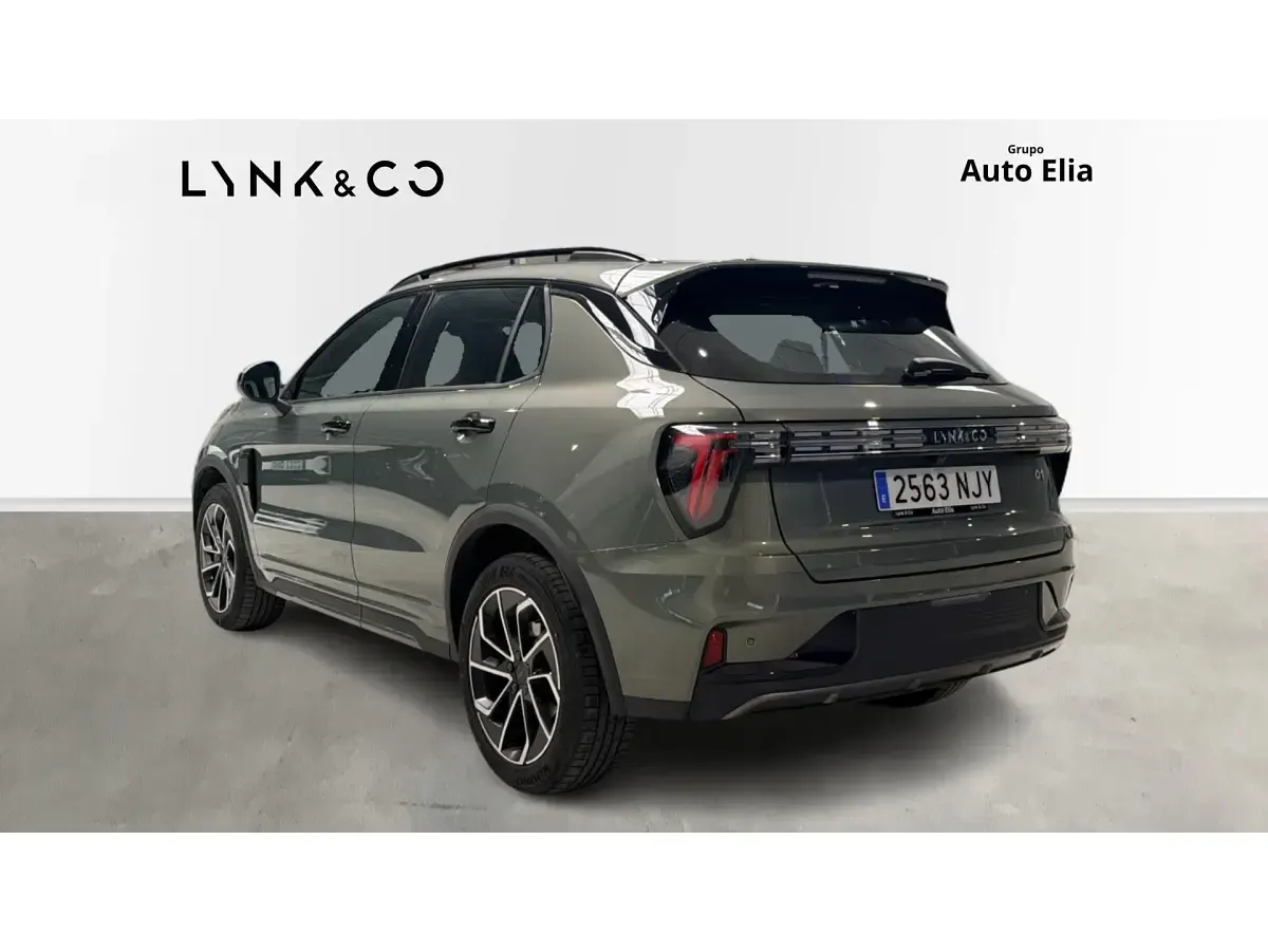 Usado Lynk & Co 01 276 CV (202 kW) 2026 Verde SUV
