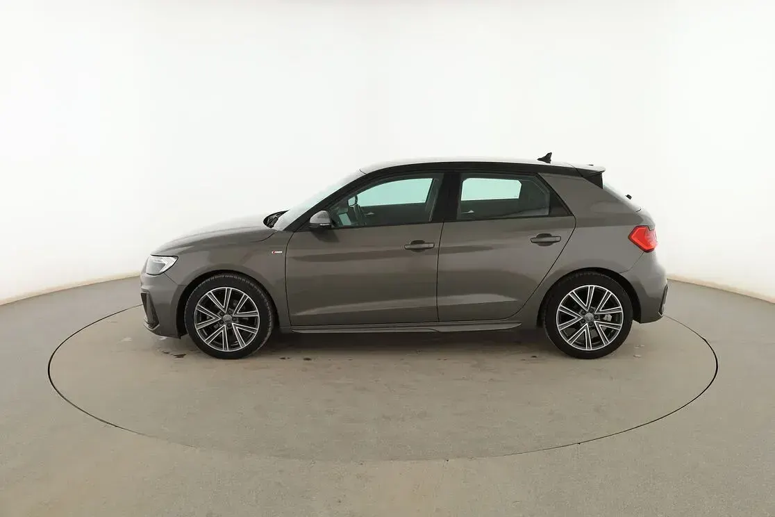 Usado Audi A1 Sportback S-Line 116 CV (85 kW) 2019 Gris Utilitario