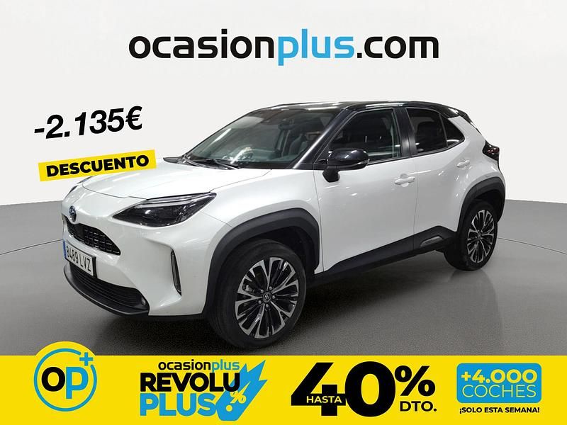 Usado Toyota Yaris Hybrid Style 116 CV (85 kW) 2022 Blanco Pickup/Camioneta