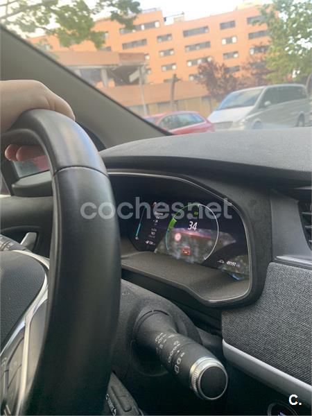 Usado Renault Zoe Zen 100 kW (136 CV) 2020 Eléctrico Utilitario