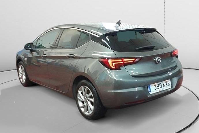 Usado Opel Astra Dynamic 125 CV (91 kW) 2019