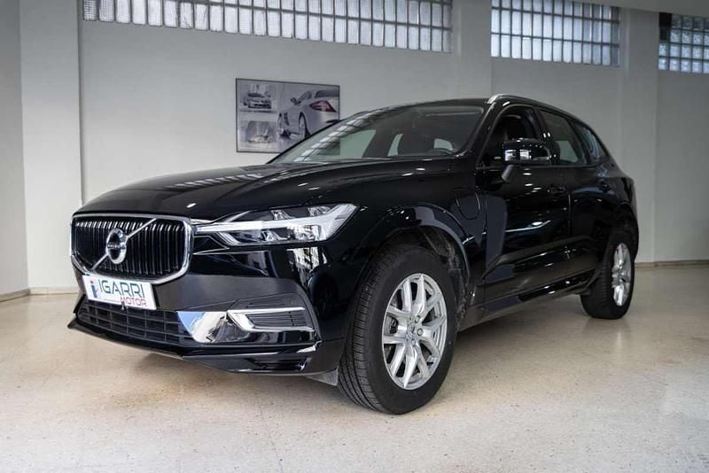 Negro Usado 2019 Volvo XC60 Momentum SUV | 34.490 € (Caro) - Imagen 1/4