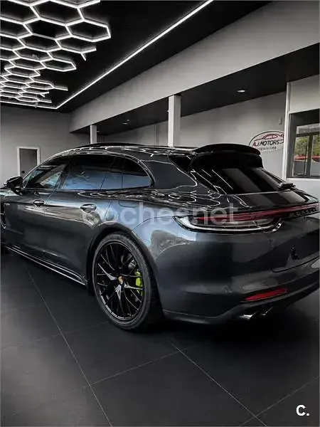 Usado Porsche Panamera 4 Sport Turismo 462 CV (339 kW) 2023 Gris / plata Familiar