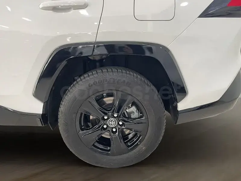 Usado Toyota RAV4 Hybrid Business Edition 222 CV (163 kW) 2020 Blanco SUV