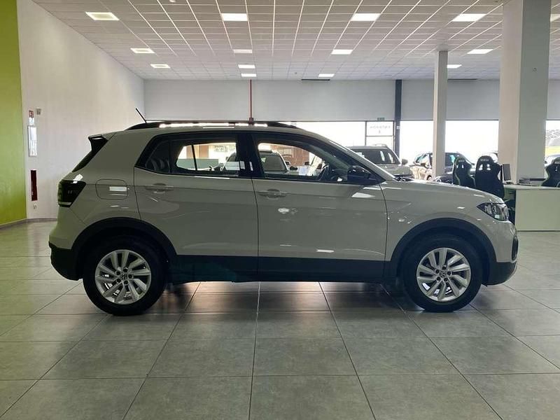 Usado VW T-Cross Advance 95 CV (69 kW) 2022 Beige SUV