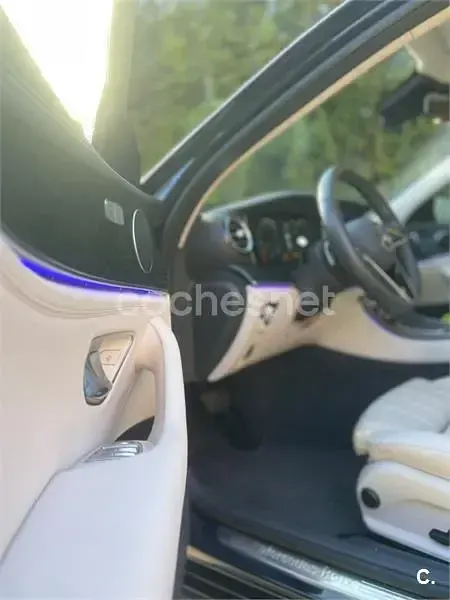 Usado Mercedes E300 306 CV (225 kW) 2020 Azul Familiar