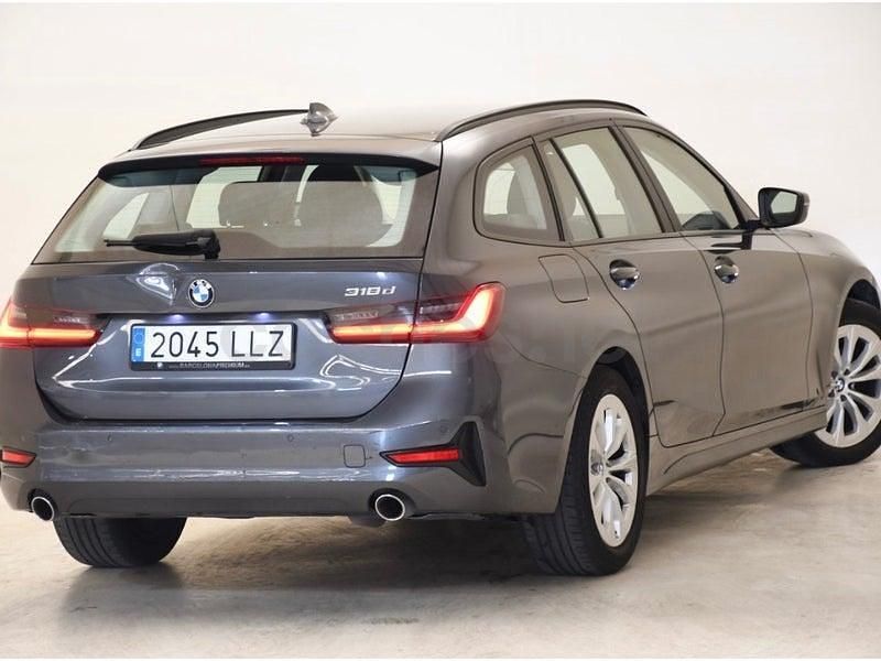 Usado BMW 318 150 HP (110 kW) 2021 Cinzento Carrinha