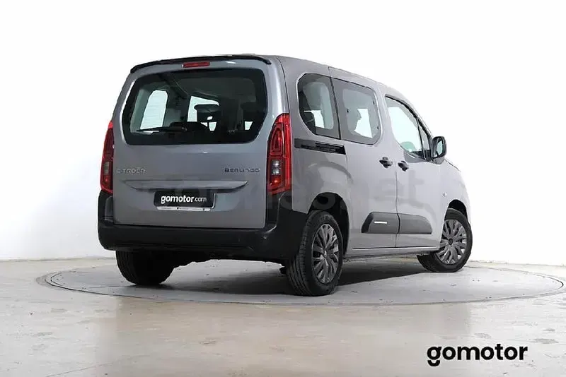Usado Citroën Berlingo 100 CV (73 kW) 2025 Gris / plata Monovolumen