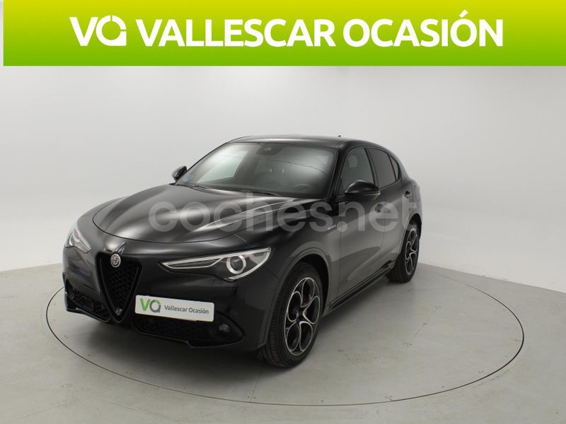Negro Usado 2022 Alfa Romeo Stelvio Veloce SUV | 34.900 € - Imagen 1/4