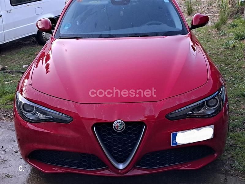 Rojo Usado 2018 Alfa Romeo Giulia Berlina | 16.700 € (Buen precio) - Imagen 1/4