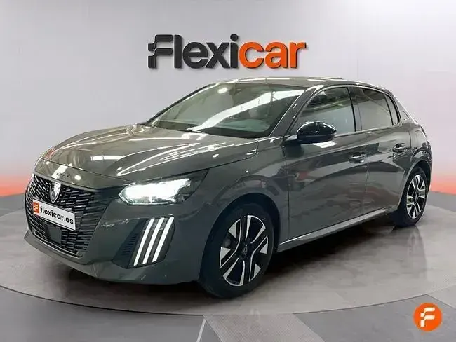 Usado Peugeot 208 Allure 100 CV (73 kW) 2025 Gris Utilitario