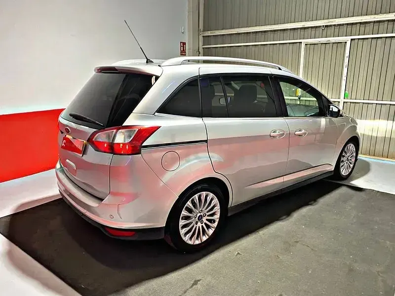Usado Ford Grand C-Max Titanium 115 CV (84 kW) 2011 Gris / plata Monovolumen