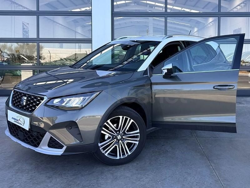 Usado Seat Arona Xperience 116 CV (85 kW) 2025 Verde SUV