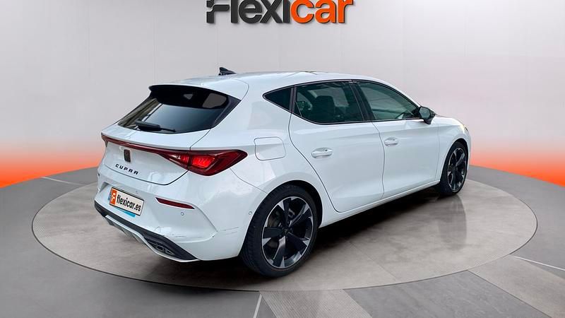 Usado Cupra Leon 150 CV (110 kW) 2024 Blanco Berlina