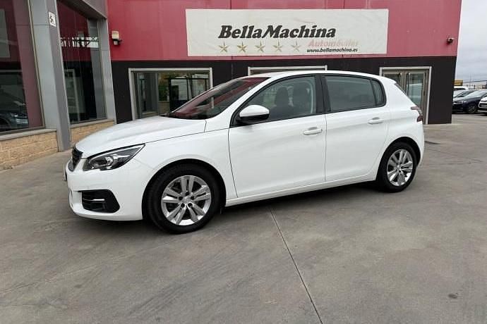 Usado Peugeot 308 Style 130 CV (95 kW) 2021