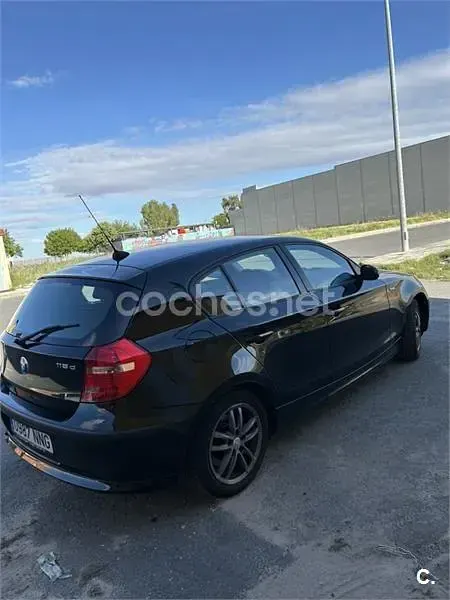 Usado BMW 118 143 CV (105 kW) 2009 Negro Utilitario