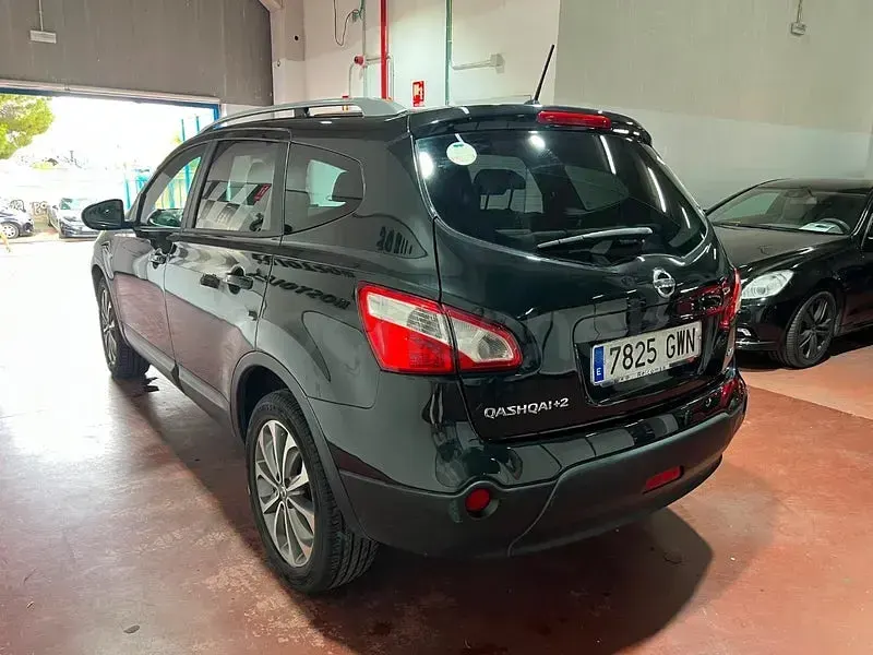 Usado Nissan Qashqai +2 Premium Edition 150 CV (110 kW) 2010 Negro SUV