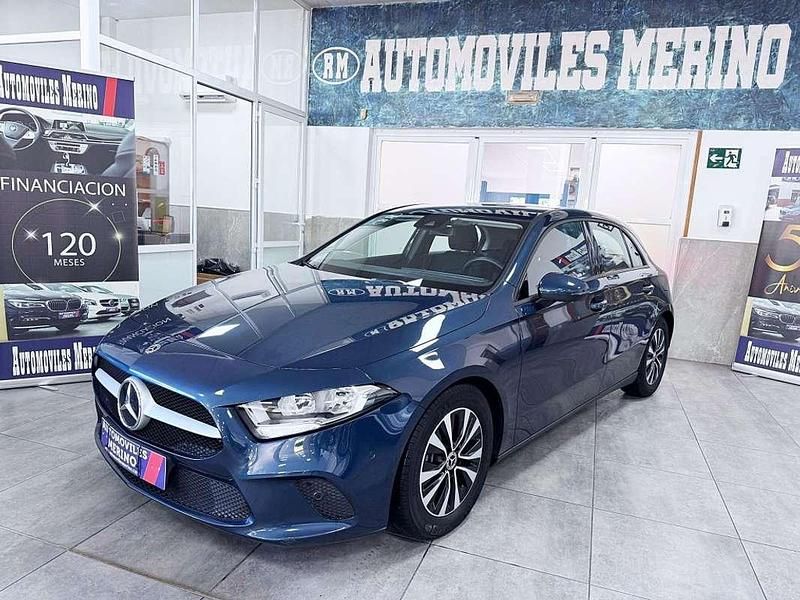 Azul Usado 2020 Mercedes A180 Utilitario | 25.000 € (Caro) - Imagen 1/4
